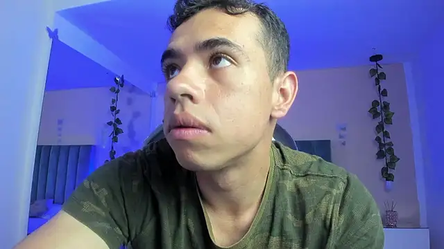 Muscle Scott online show from February 7, 7:08 pm