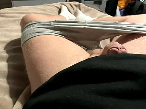 NathNaughtyy online show from December 3, 5:30 pm