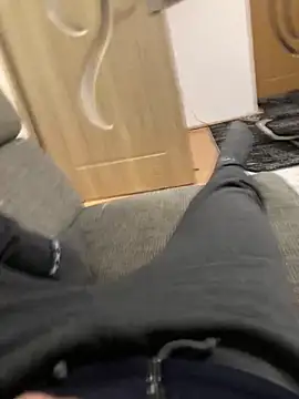 couplebest1 online show from February 5, 2:57 pm