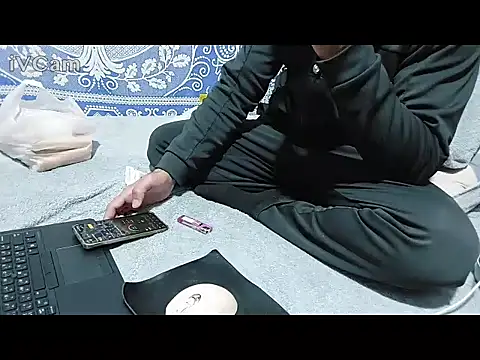 yazinyazin1 online show from February 23, 8:32 pm