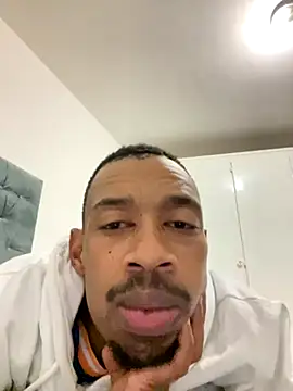 fitsexyman online show from November 24, 8:32 pm