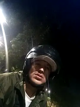 DebutingPathway online show from February 11, 9:25 am