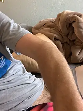 Snapshot of StudiedJoint85 chatting on September 19, 8:52 pm StudiedJoint85 online show from September 19, 8:52 pm