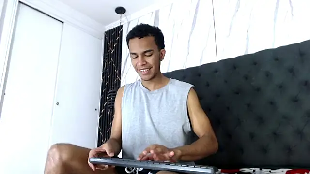 aston xvera online show from September 29, 3:27 am