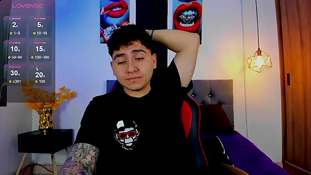 Nicolas James Sc online show from October 27, 1:46 pm