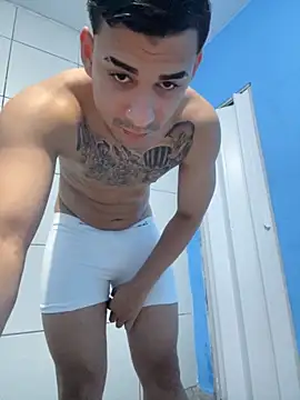 Snapshot of condenovin chatting on September 15, 12:57 am condenovin online show from September 15, 12:57 am