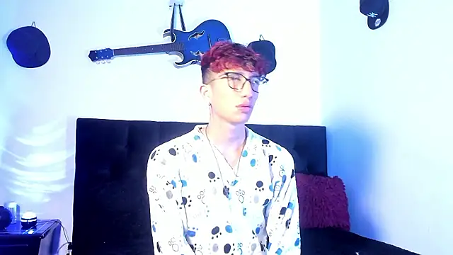 mhatias  online show from February 17, 4:11 am