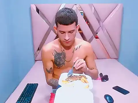 dilan abraham12 online show from September 26, 8:06 pm