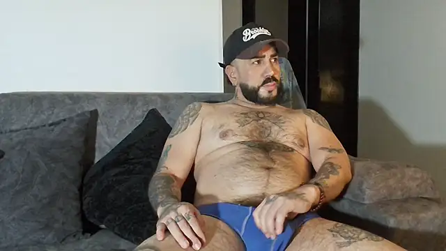 DaddyBear   online show from September 28, 4:43 am
