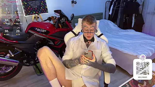 c10h15on1 online show from February 26, 2:35 am