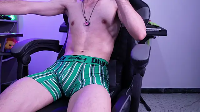 JoyBoy2003j online show from November 5, 12:01 am