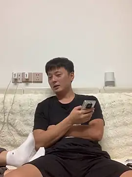 Acuteman online show from September 24, 2:15 pm