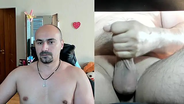 Snapshot of Gri_SH chatting on September 21, 9:42 am Gri SH online show from September 21, 9:42 am