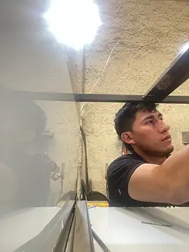 True Di online show from October 27, 3:58 pm