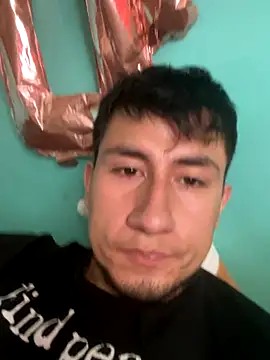 True Di online show from December 22, 9:23 pm