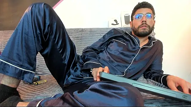 DanteWinter online show from March 25, 4:49 am