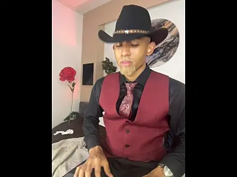 B Wild online show from February 15, 8:34 am