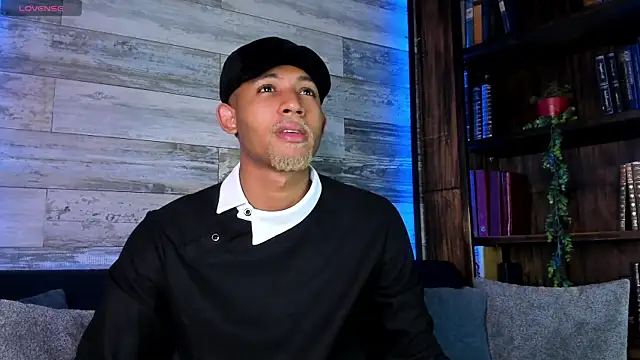 B Wild online show from April 18, 4:14 am