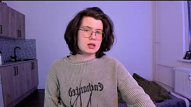 Derek Shameless online show from February 25, 8:32 pm