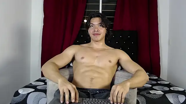 adriel escalante online show from January 15, 3:21 am