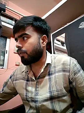 soniriyaa010101 online show from December 4, 5:09 pm