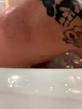 InfamousThatguy1101 online show from September 27, 7:12 pm