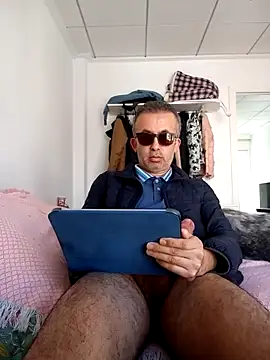 EmilioTaladdro online show from March 25, 11:25 am