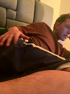 NaytonFreeman online show from January 6, 5:28 pm