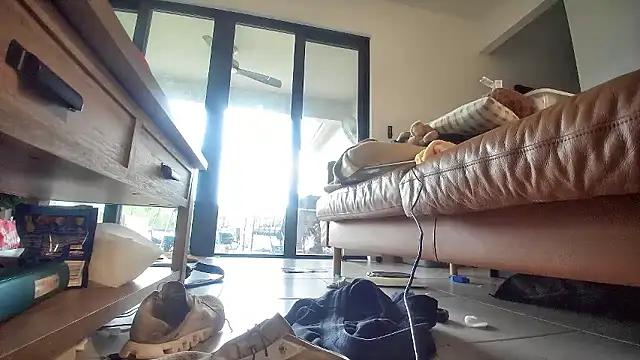 jasoncali305 online show from January 12, 10:14 pm