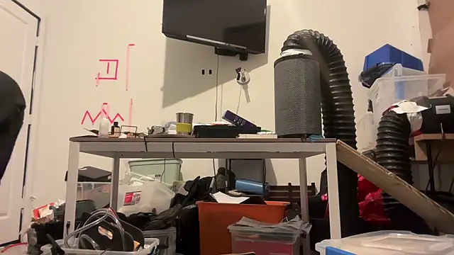 jasoncali305 online show from April 9, 7:14 am