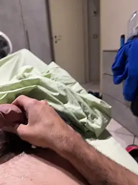 alexbergo87 online show from September 26, 9:34 pm