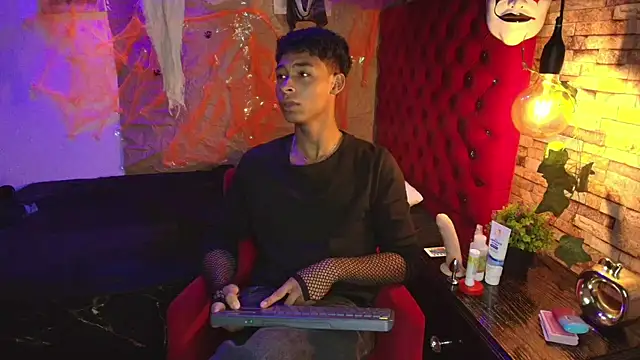 CoffeNaughty nom online show from November 4, 3:40 am