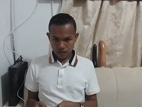 Lovelyboyohot online show from January 12, 4:33 pm