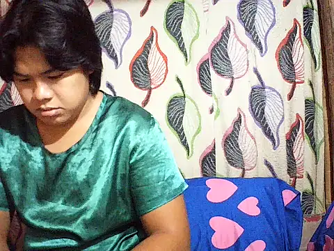 Huntrix2025 online show from October 6, 9:30 pm