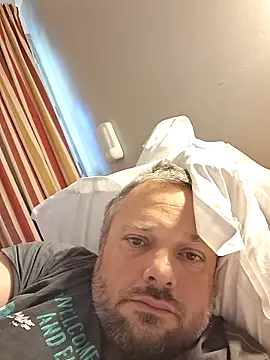 Snapshot of Yannor36 chatting on October 9, 1:27 pm Yannor36 online show from October 9, 1:27 pm