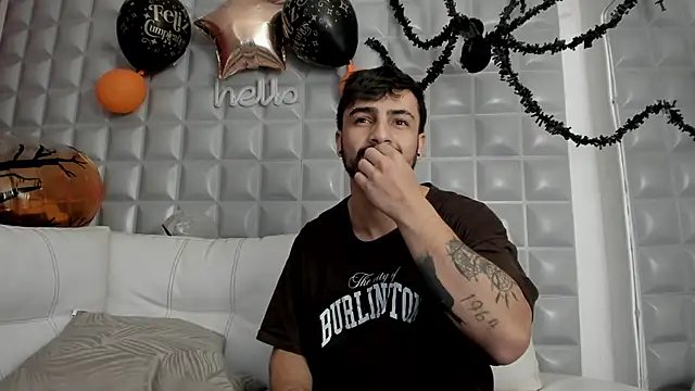 Snapshot of Jack_Daniel__ chatting on October 22, 3:38 pm Jack Daniel online show from October 22, 3:38 pm