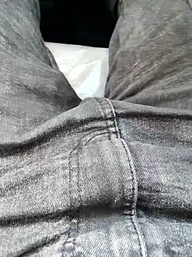 lickingspecilist online show from November 5, 10:50 am