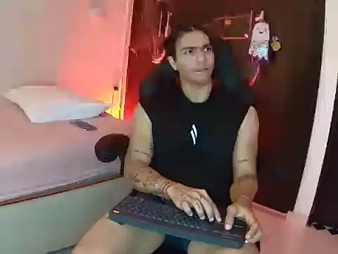 toji luxxer online show from October 30, 2:57 am