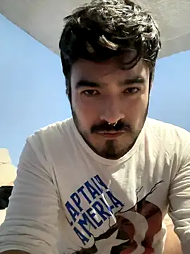 Snapshot of Leon__Dark chatting on September 28, 5:27 am Leon  Dark online show from September 28, 5:27 am
