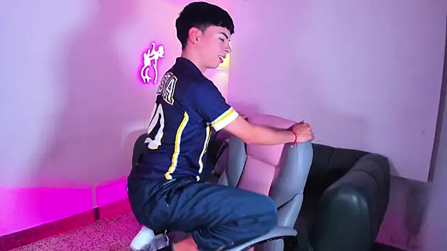 Peter chase online show from December 3, 6:14 pm