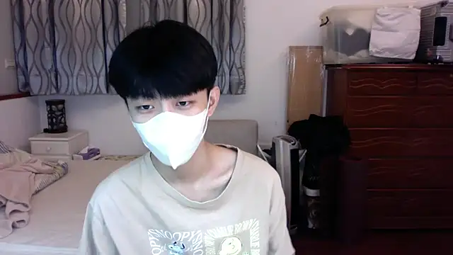 Snapshot of kai101010 chatting on October 21, 4:54 pm kai101010 online show from October 21, 4:54 pm