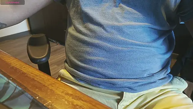 JoelHot  online show from January 10, 8:00 pm