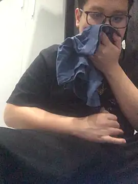 loveninja online show from February 26, 4:19 pm