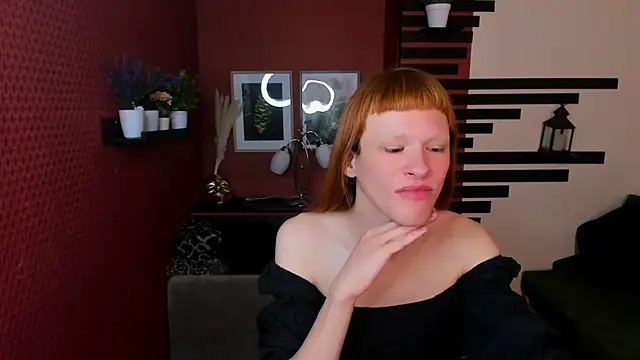 ChloeValentinee online show from December 16, 2:24 pm