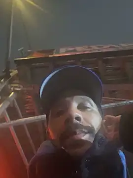 smuckle899 online show from January 7, 12:26 am