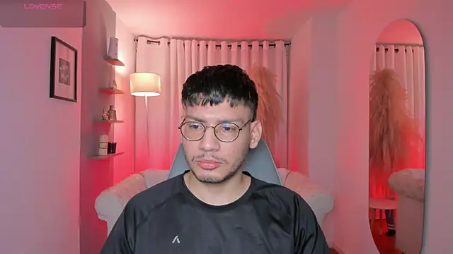 marcuswildx online show from March 31, 11:34 am