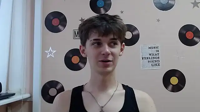 Snapshot of Hoot_Dude_ chatting on October 9, 1:27 pm Hoot Dude  online show from October 9, 1:27 pm