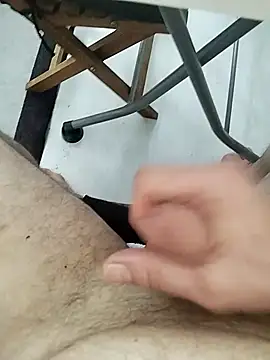 Snapshot of Antnio33 chatting on October 3, 11:48 am Antnio33 online show from October 3, 11:48 am