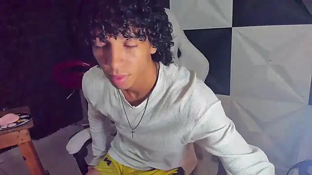 xion ez online show from December 18, 9:44 pm