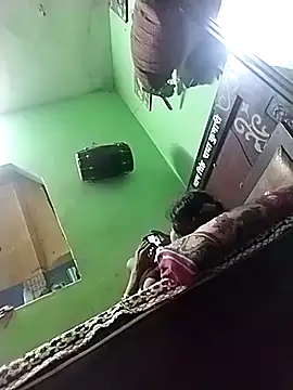 RED Queen 6 online show from October 2, 4:44 pm